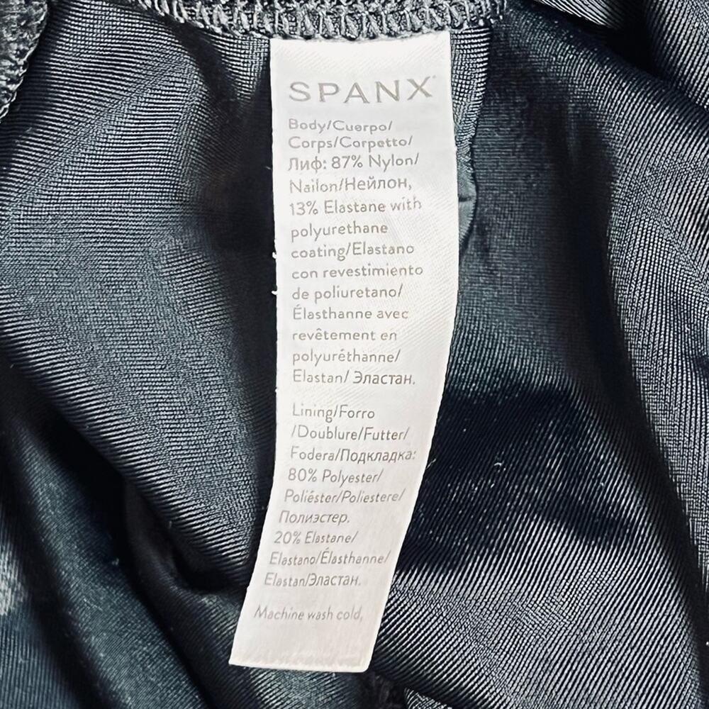 Spanx Women’s Sz M Black Faux Leather Moto Leggings Pants Pull On - Picture 12 of 12